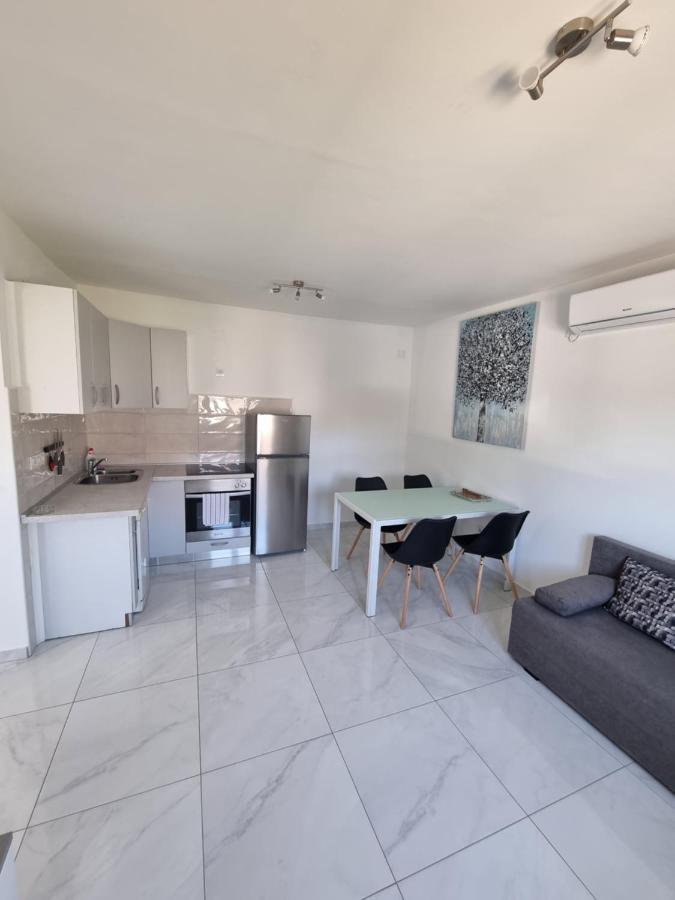 Apartmán Ivaana Banjol Exteriér fotografie