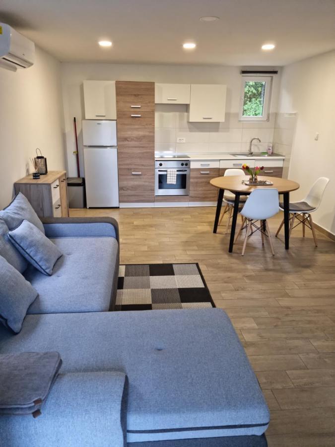 Apartmán Ivaana Banjol Exteriér fotografie